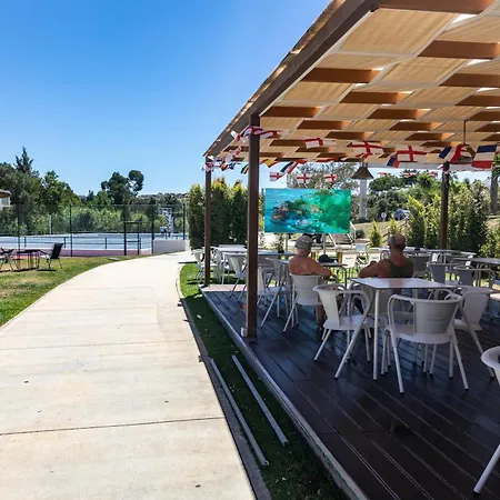 אתר קמפינג Holacamp