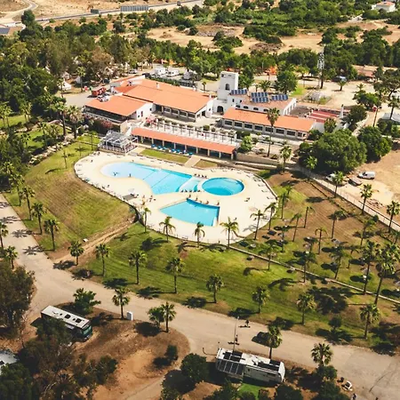 Holacamp אתר קמפינג