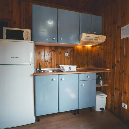 Holacamp אתר קמפינג אלבופיירה